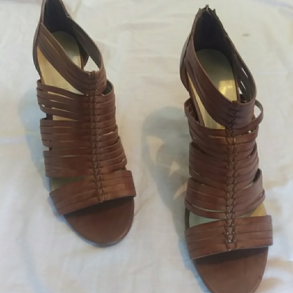 Franco Sarto brown leather zippered heel sandals - Picture 2 of 8